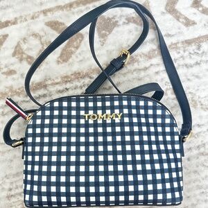 Tommy Hilfiger crossbody bag
